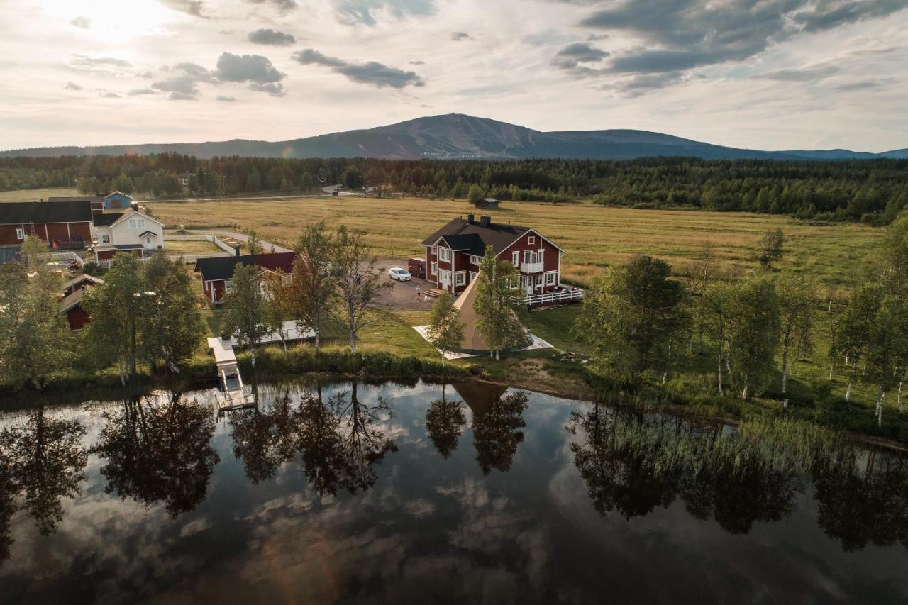 Aurora Estate Hotell Ylläsjärvi Exteriör bild
